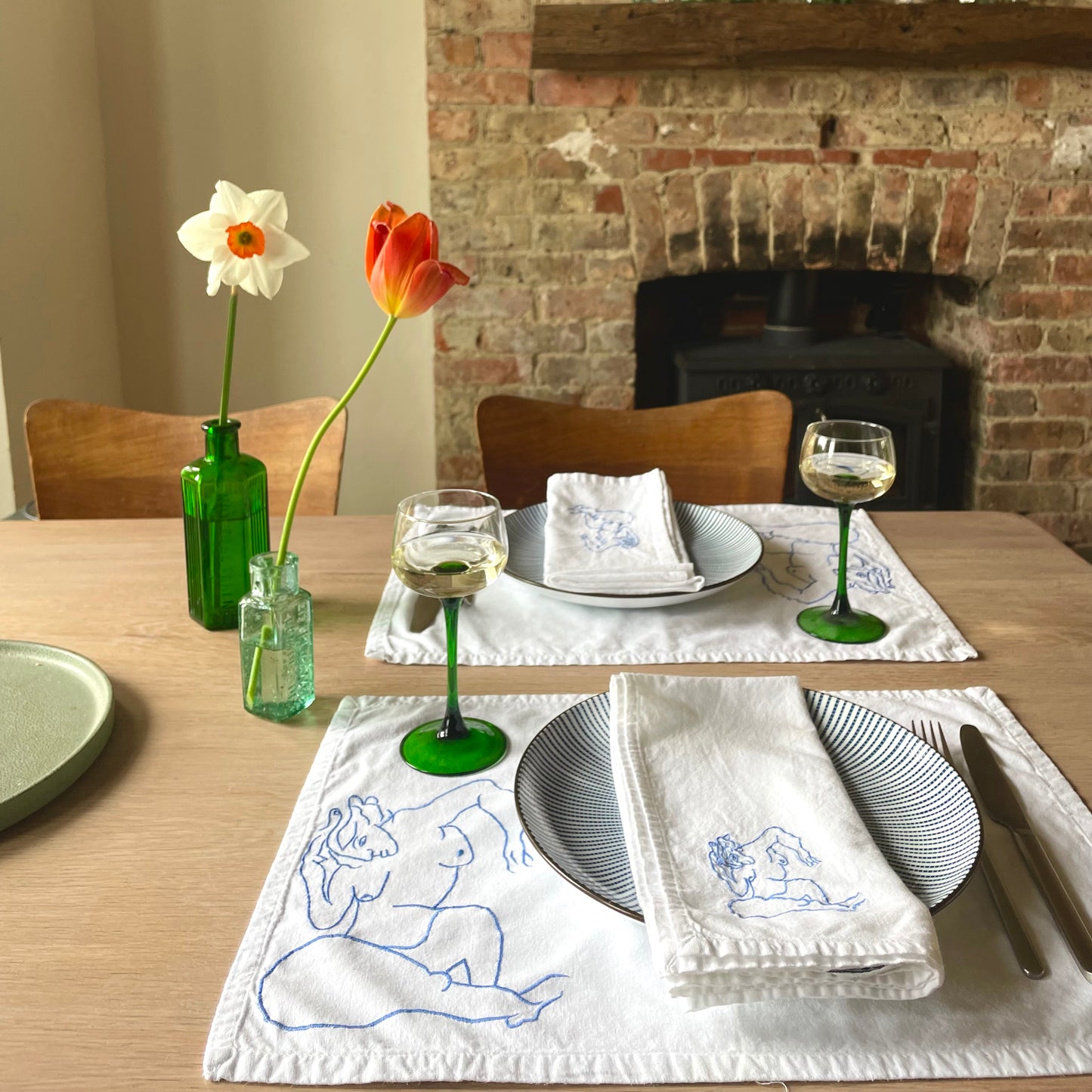 Vintage Embroidered Picasso-Inspired Cotton Placemats & Napkins Set