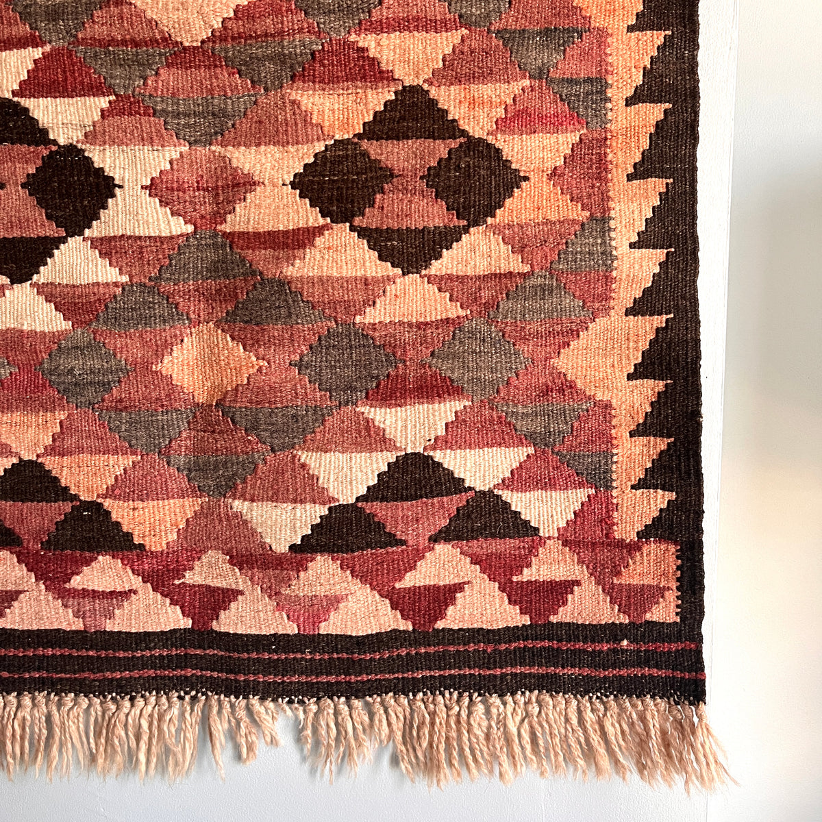 Vintage Turkish Kilim Wall Hanging / Rug