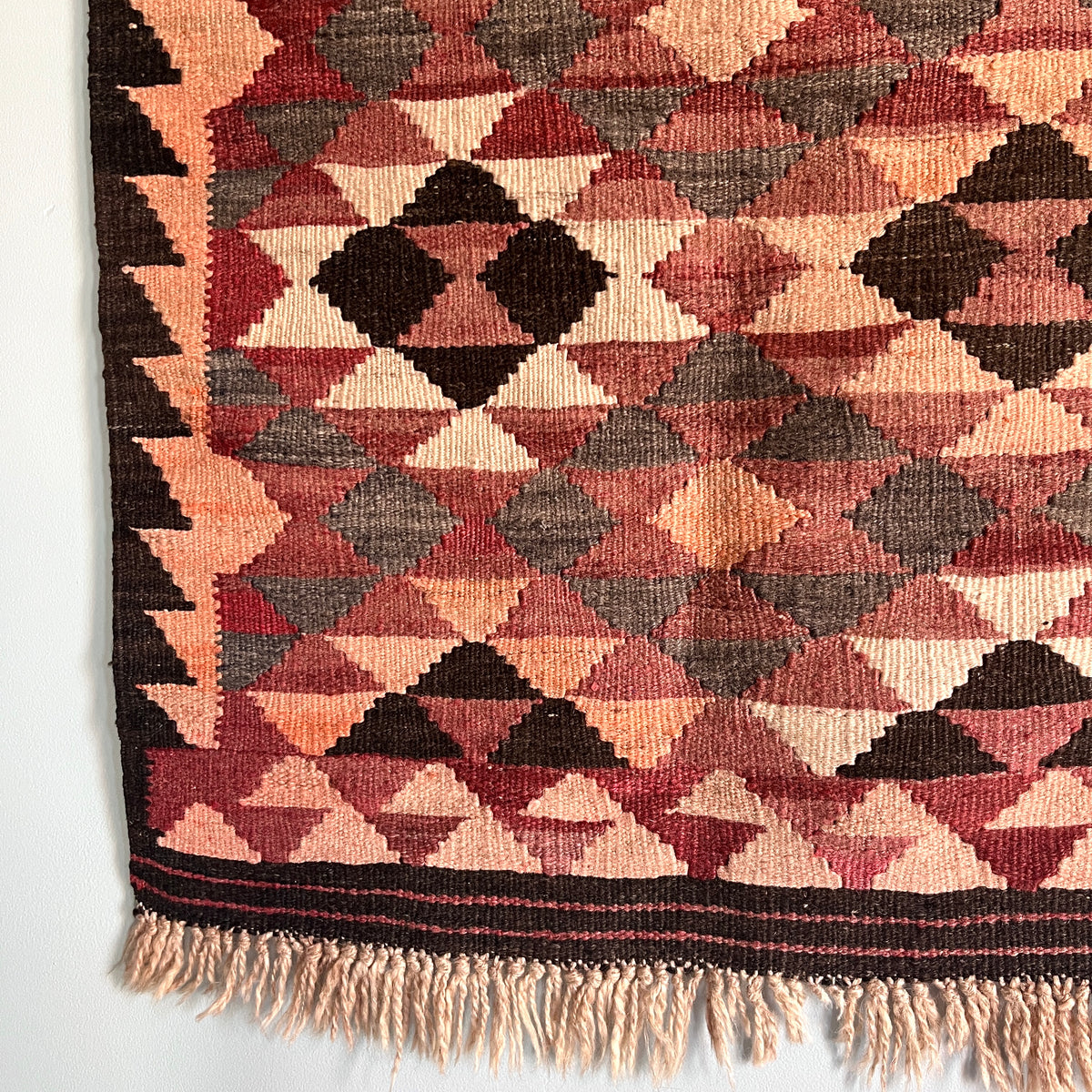 Vintage Turkish Kilim Wall Hanging / Rug