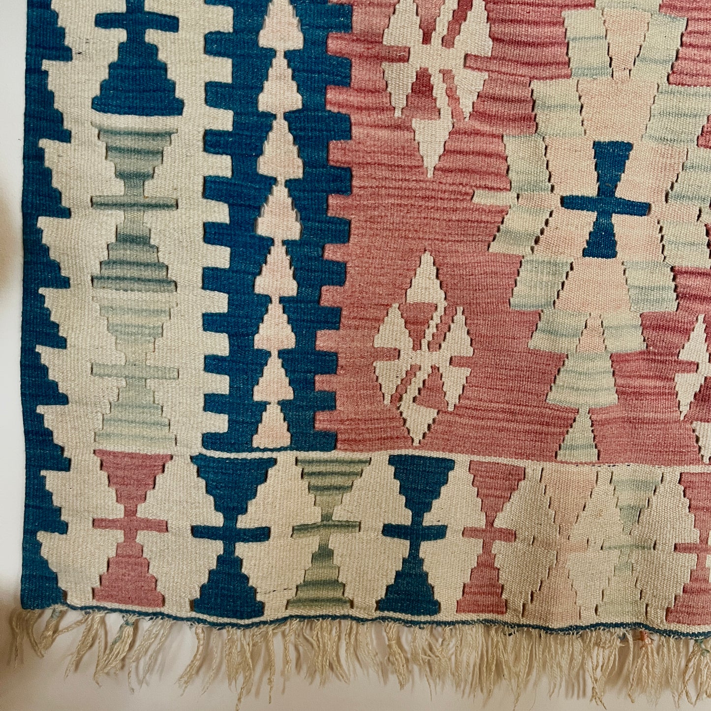 Vintage Handmade Wool Tribal Kayseri Kilim Wall Hanging / Rug