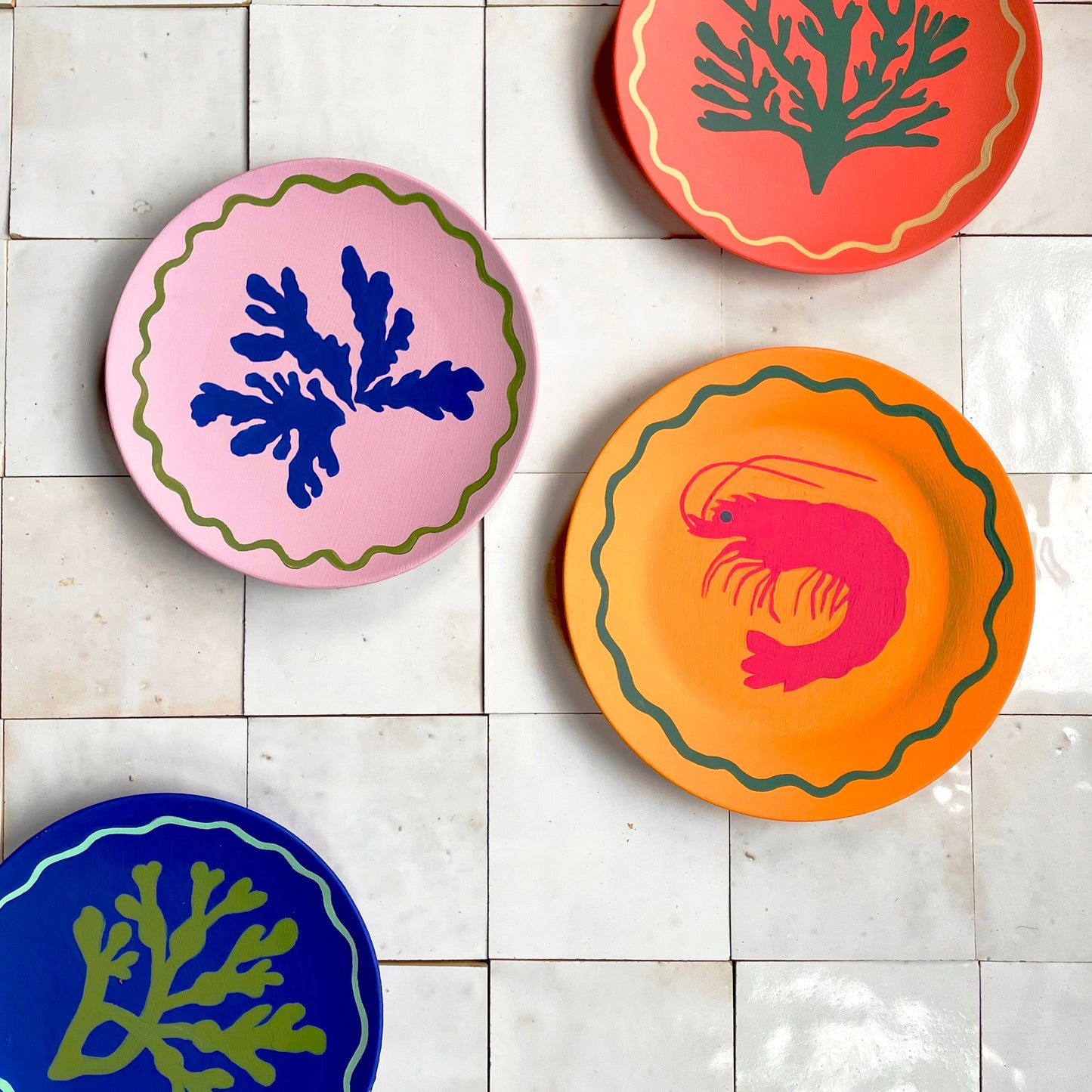 Seaweed Wall Plate in Coral